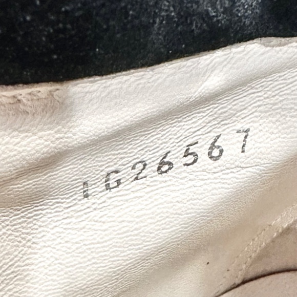 CHANEL Cream Leather Winter Booties / WOMENS 8.5 - Picture 12 of 16